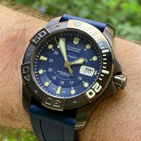 victorinox diving watch.